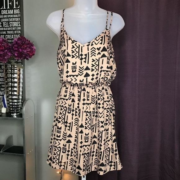 Dresses & Skirts - BOHO MINI DRESS